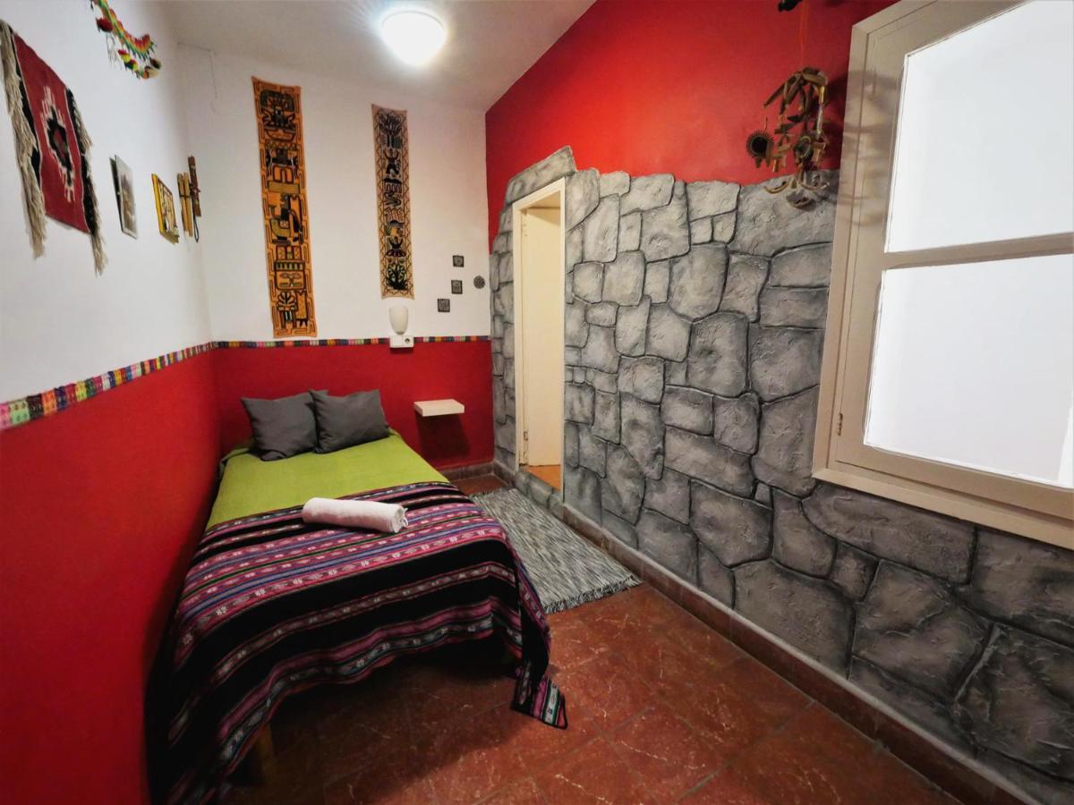 Hostal Giramundo مدينة إيبيزا المظهر الخارجي الصورة